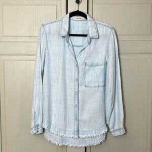 Bella Dahl Fringe Hem One-Pocket Button Down - Sunbleach Wash Sz M
EUC